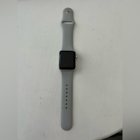Apple Watch Series 3 38mm Silver case Grey Apple s/m Band GPS - Picture 4 of 6